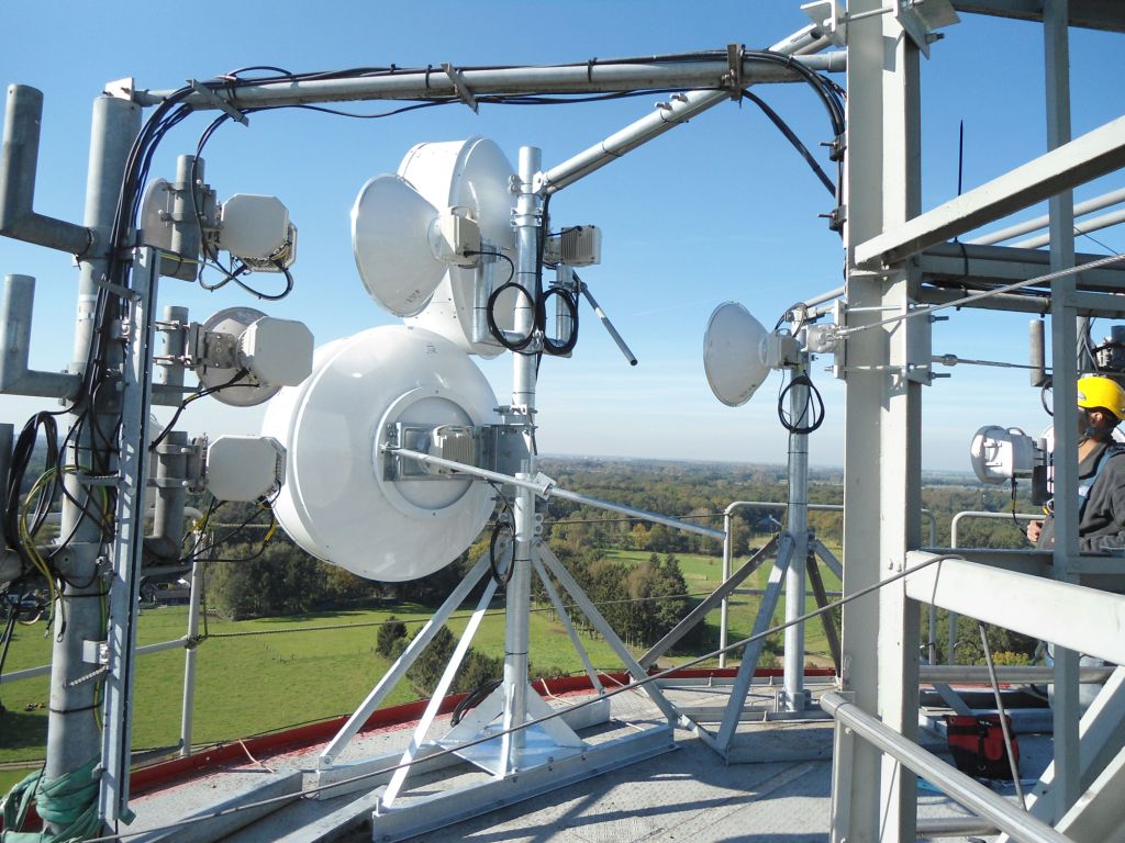 Microwave transmission 