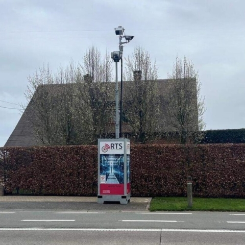 Vrachtwagendetectie via verplaatsbare Mobbox